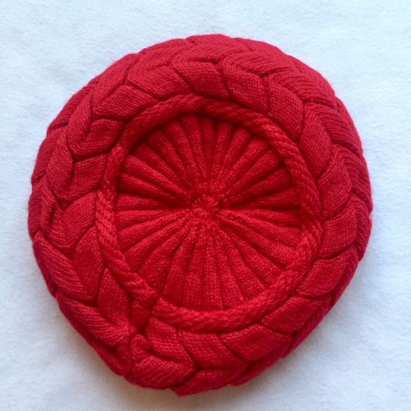 2 for $40 Red Beret  knitted Rabbit fur Beanie - Picture 3 of 4